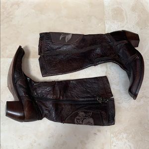 Never been worn! Siren by Mark Nason Size 8